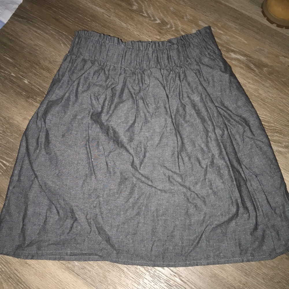 Gray elastic waist skirt